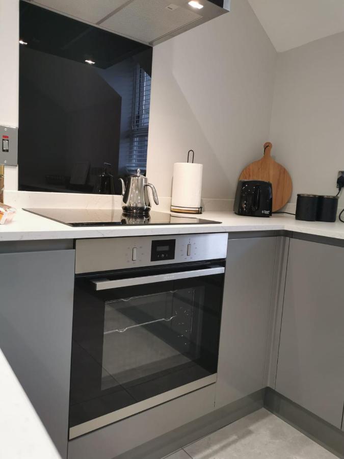 Modern 3-Bed Apartment In Magherafelt Sleeps 8 Exterior foto